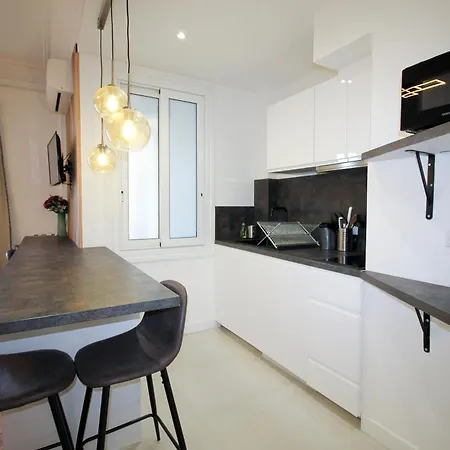 Clemenceau 2 Confortable Clim Et Dressing Proche Gare Appartement